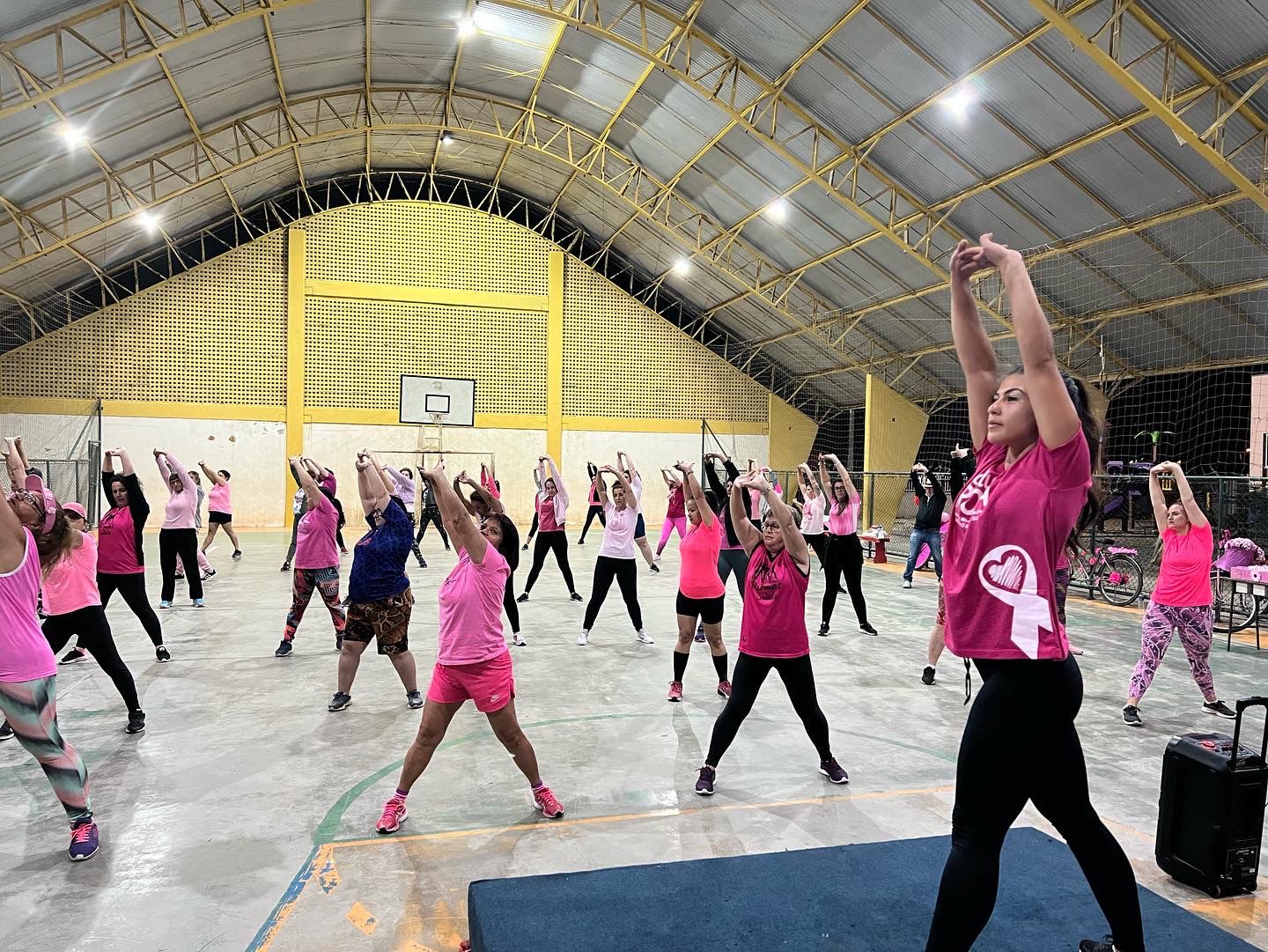 Outubro Rosa, enceramento em Balneário Barra do Sul