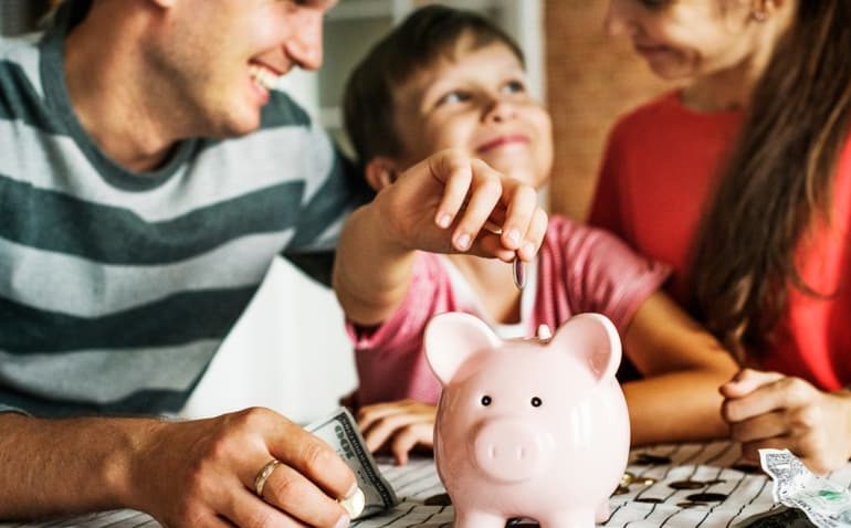 Pais Educação Financeira