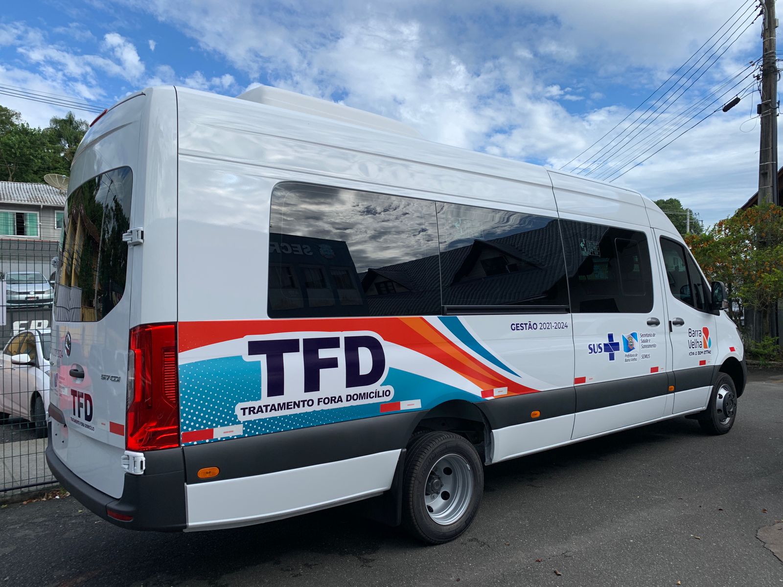 Prefeitura de Barra Velha adquire veículo para transporte de pacientes ...