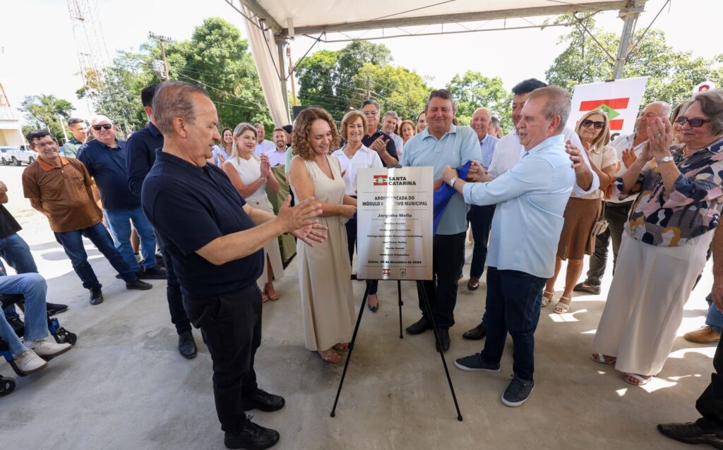 Governador entrega obras de infraestrutura em Salete, no Alto Vale do Itajaí