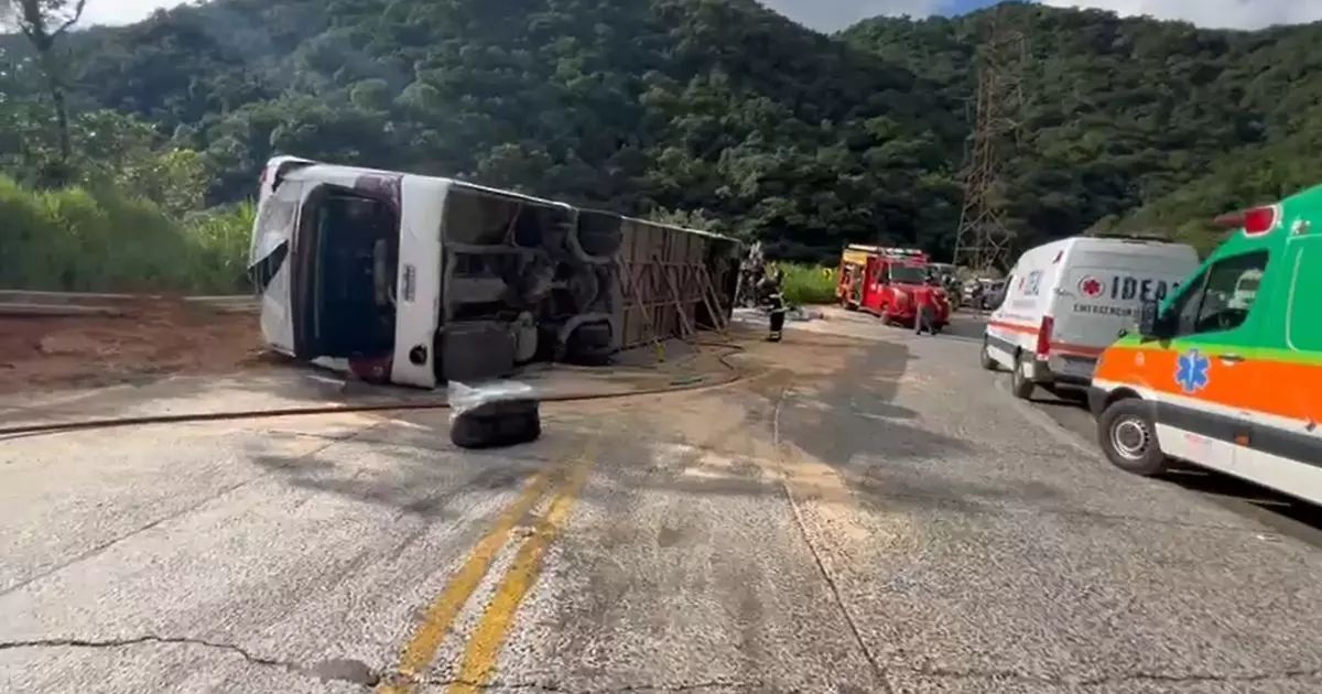 Hospital de Joinville atendeu 15 vítimas do acidente com ônibus na Serra Dona Francisca; saiba o quadro de saúde de cada uma