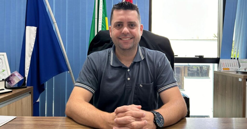 Presidente da Câmara de Vereadores de Joinville é reeleito para próximo biênio; conheça nova mesa diretora