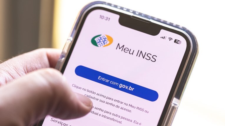 Beneficiários do INSS que tiveram descontos ilegais podem pedir reembolso