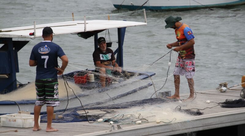 Pescadores artesanais precisam atualizar cadastro para receber benefício do Defeso