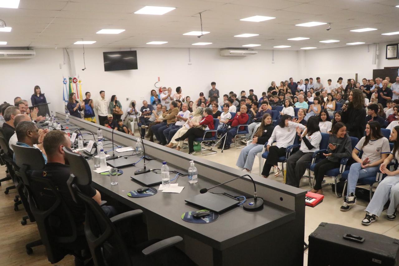 Audiência Pública para a Implantação do Instituto Federal – Campus Barra Velha lota plenário da Câmara de Vereadores de Barra Velha