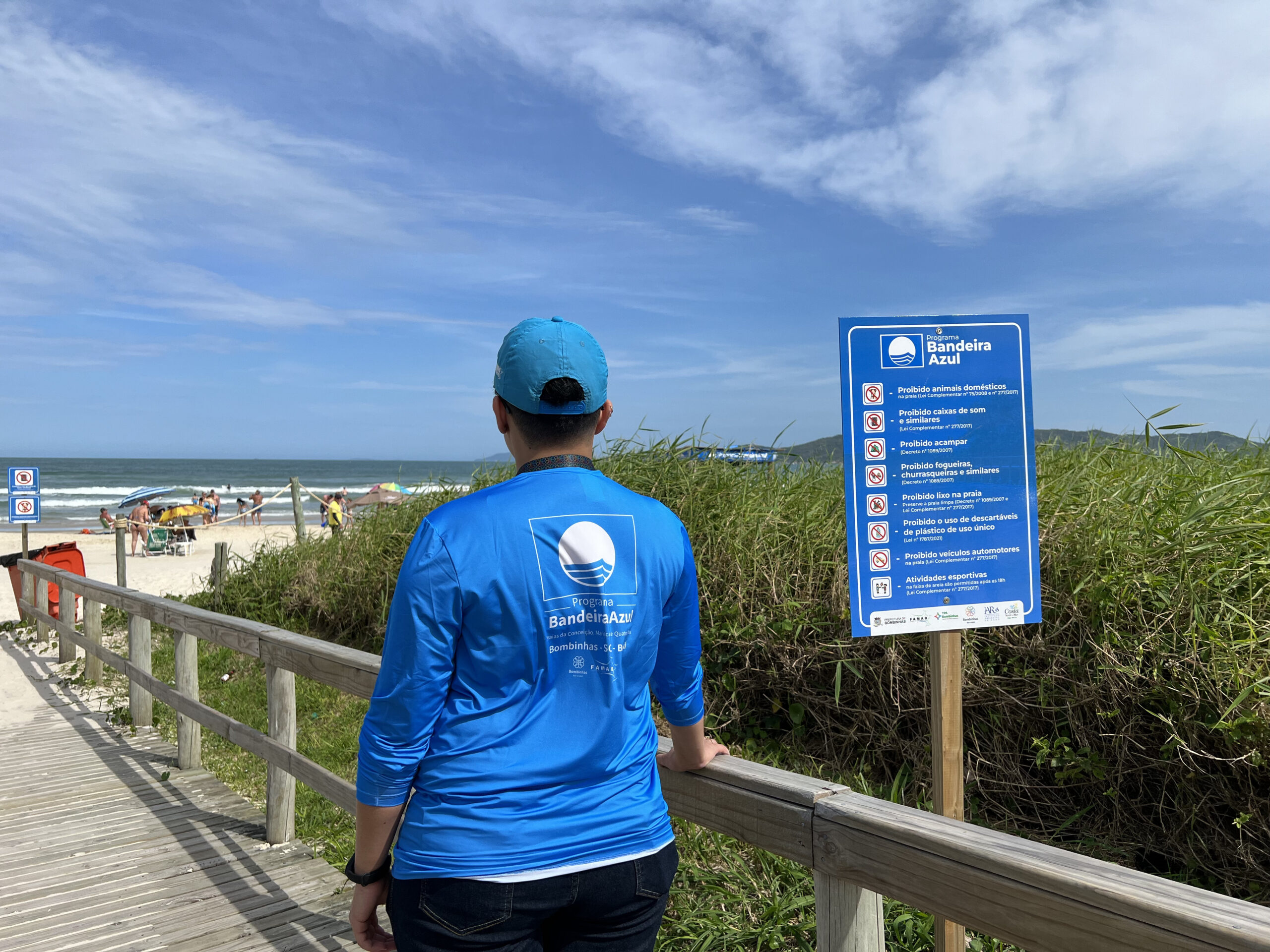 Prefeitura realiza capacitação obrigatória do Bandeira Azul para ambulantes e prestadores de serviço