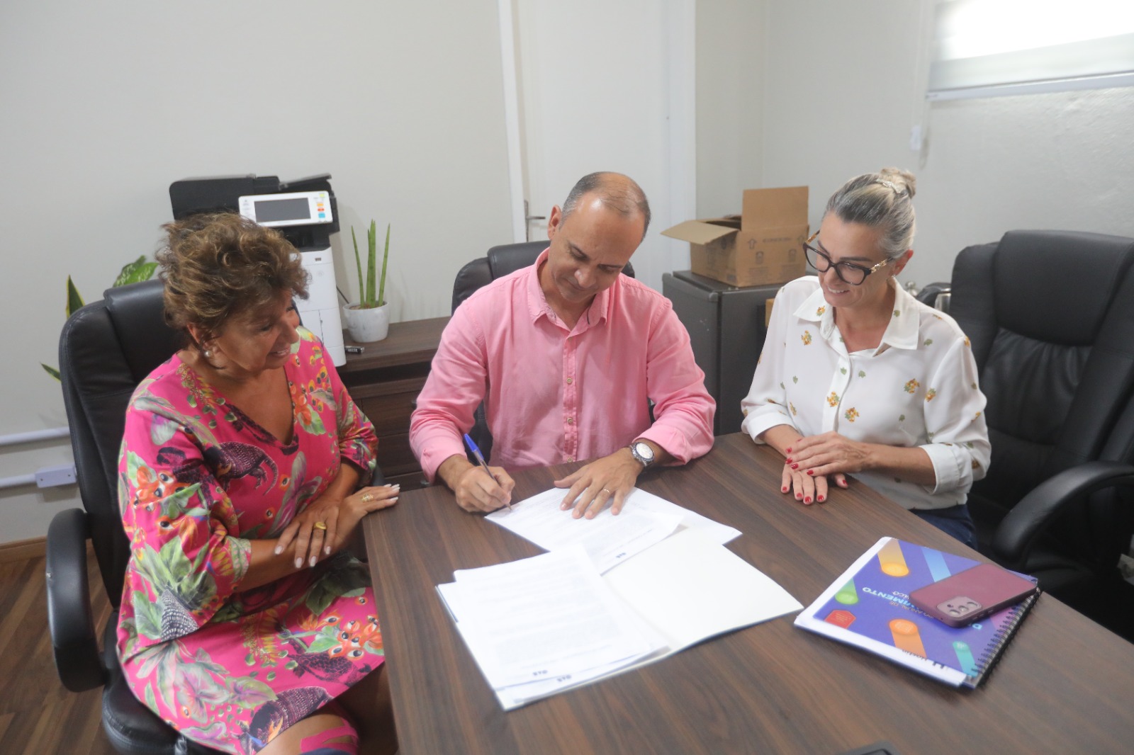 São Francisco do Sul firma parceria com a OAB para levar educação cidadã às escolas municipais