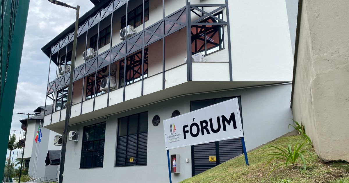 Trio ligado a facção criminosa é condenado por tentativa de homicídio em Joinville