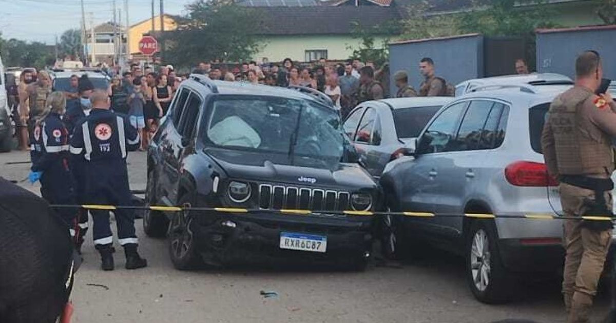 Homem suspeito de furtar carros morre em troca de tiros com a Polícia Militar, em Joinville