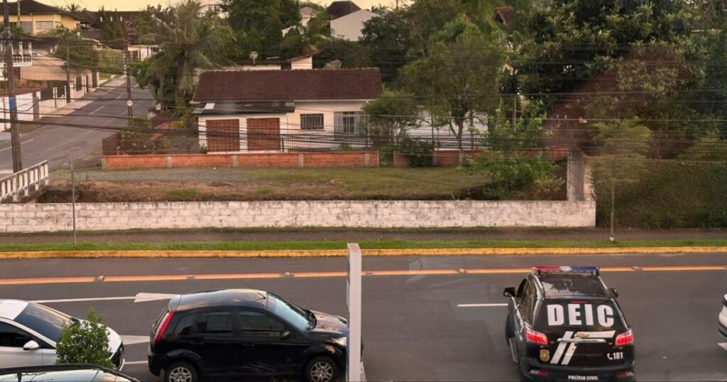 Médicos de Joinville são investigados por emitir receitas a idosos sem consulta, diz polícia