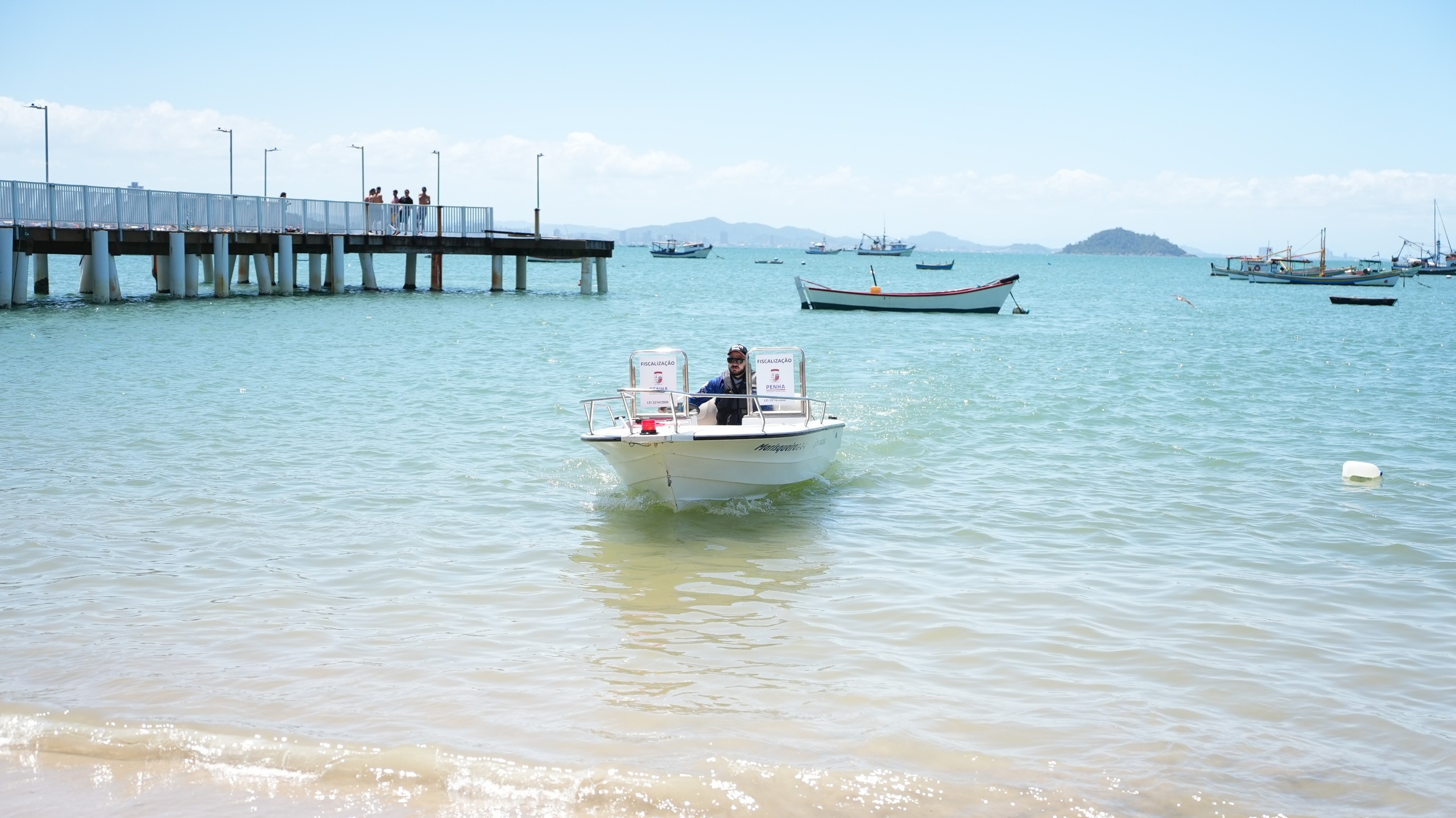 Prefeitura de Penha inicia fiscalização que proíbe acesso de terceiros a embarcações de pesca artesanal