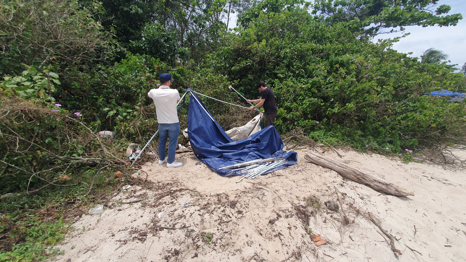 Fiscalização ambiental reforça ações contra acampamentos irregulares nas praias de São Francisco do Sul