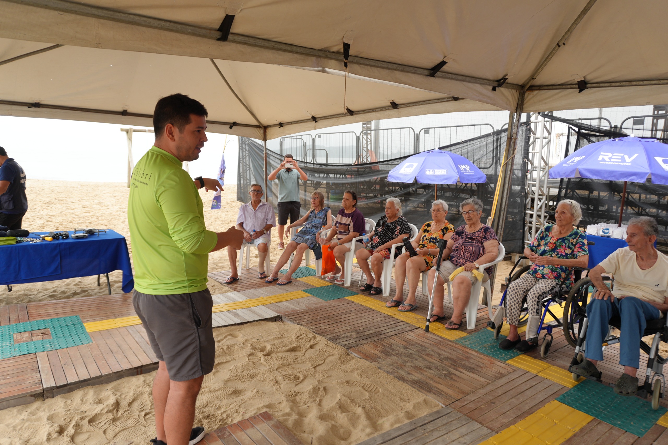 Balneário Piçarras promove atividades de educação ambiental na orla durante janeiro e fevereiro