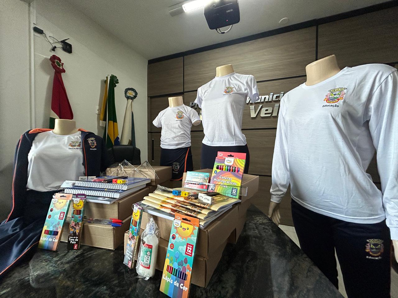 Material escolar e uniformes serão entregues no início do ano letivo em Barra Velha