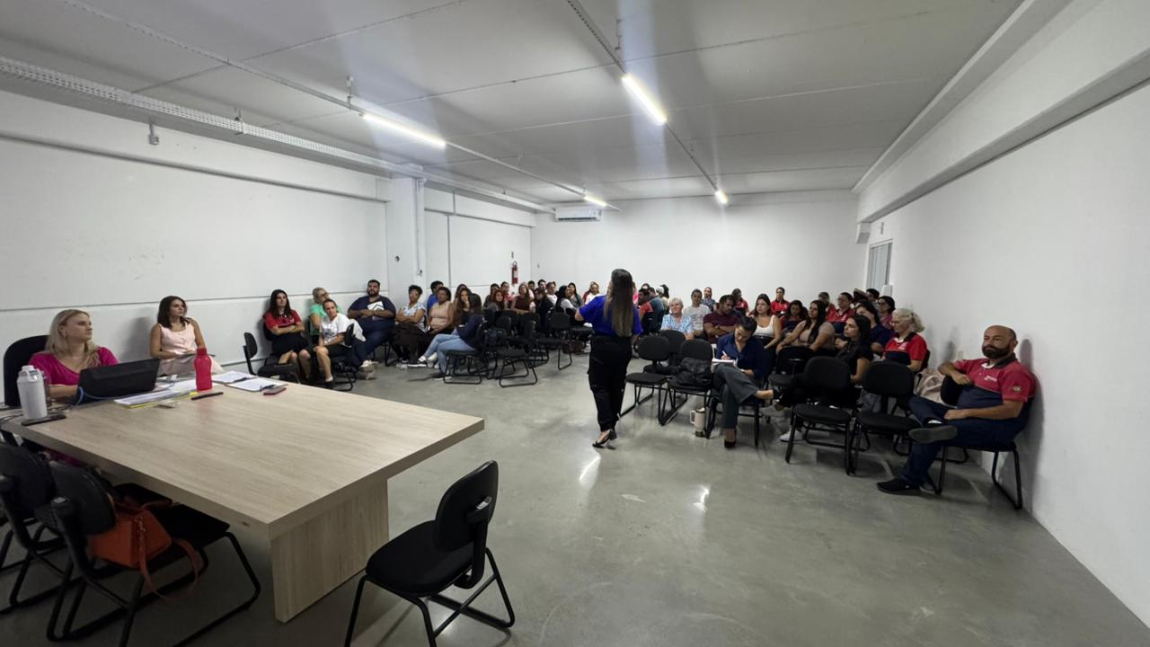 Atenção Primária à Saúde de Penha se capacita para qualificar atendimentos em saúde mental