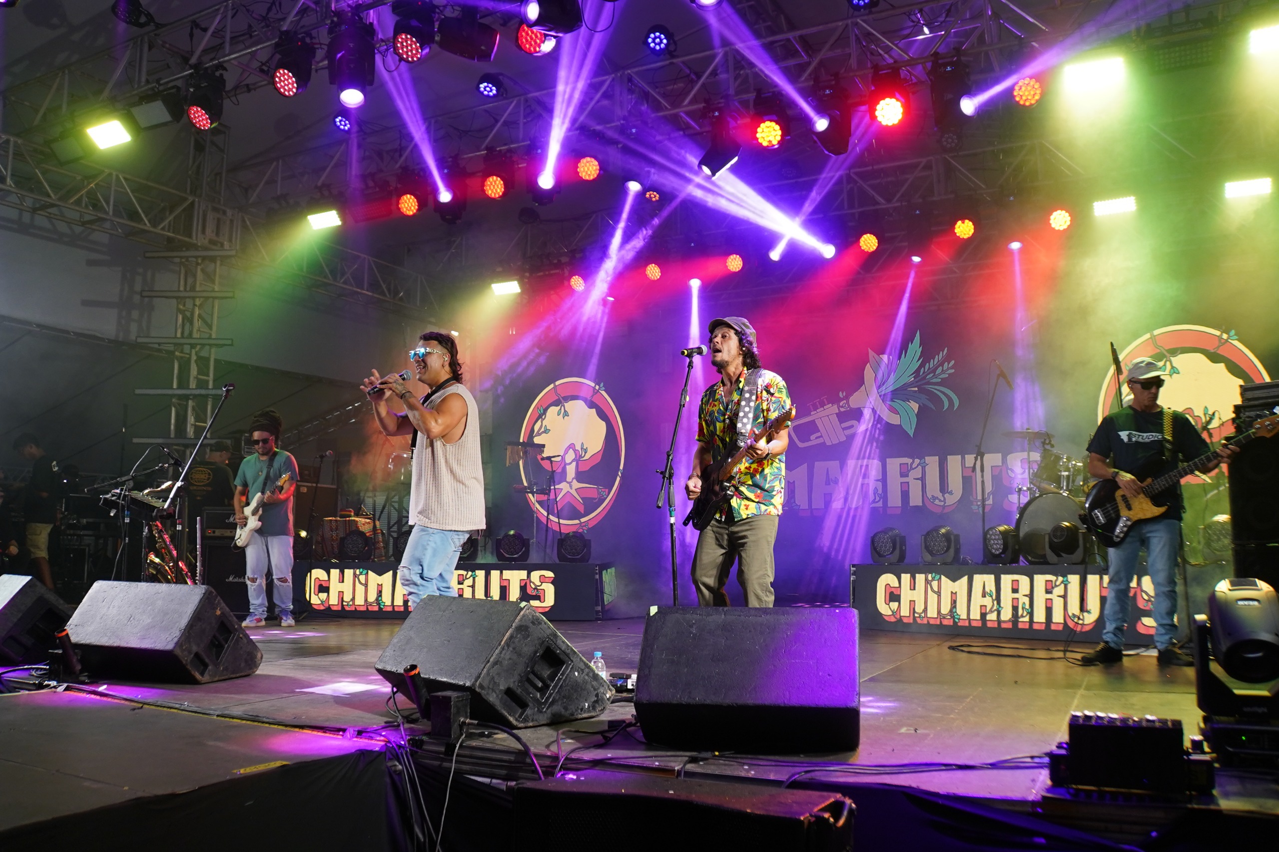 Noite histórica de Carnaval na Praia Central de Barra Velha