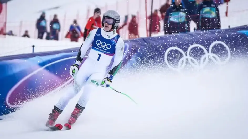 Lucas Pinheiro é o primeiro medalhista de ouro do Brasil nos Jogos Olímpicos de Inverno