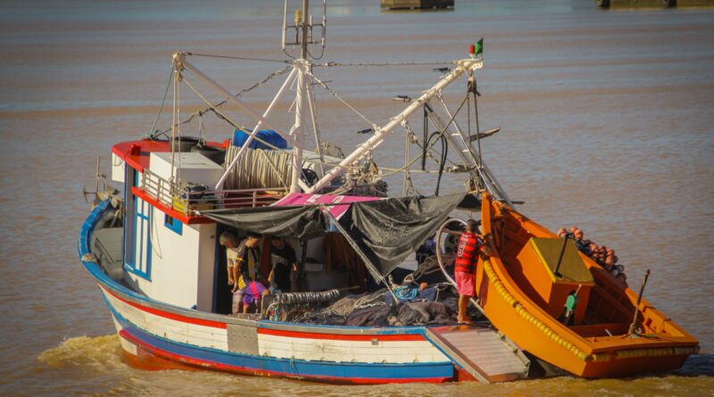 Prazo para cadastro das vistorias de embarcações pesqueiras termina em 8 de maio
