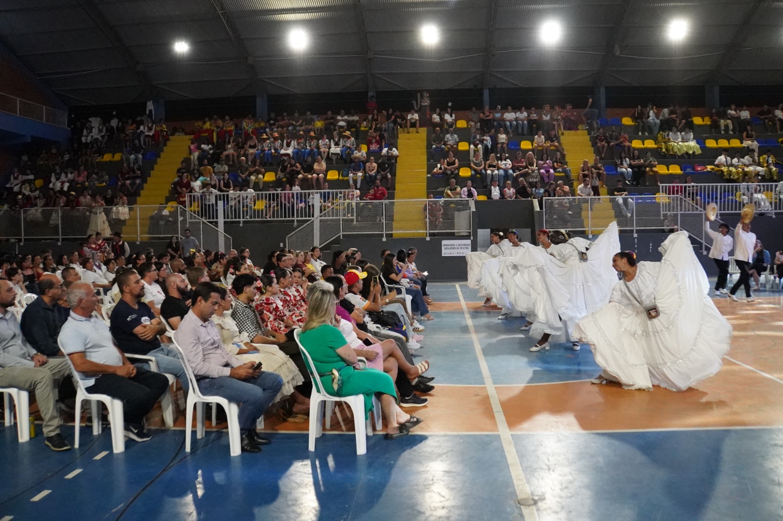 Cultura e tradição marcam o 9º Encontro Internacional de Etnias em Barra Velha
