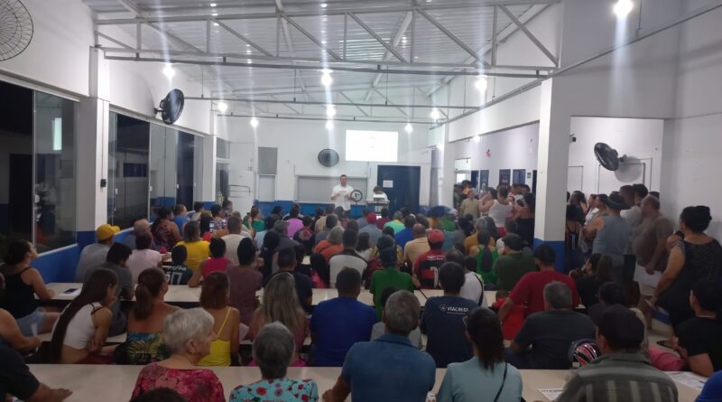 Reunião atualiza processo de REURB de núcleo no bairro Meia Praia