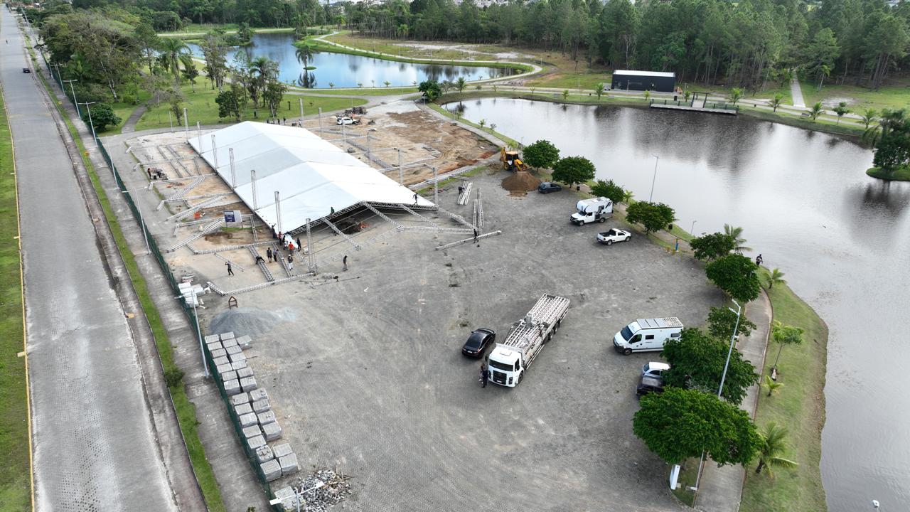 Estrutura para show de Alexandre Pires em Araquari terá área coberta de quase 3 mil m² e esquema especial de organização