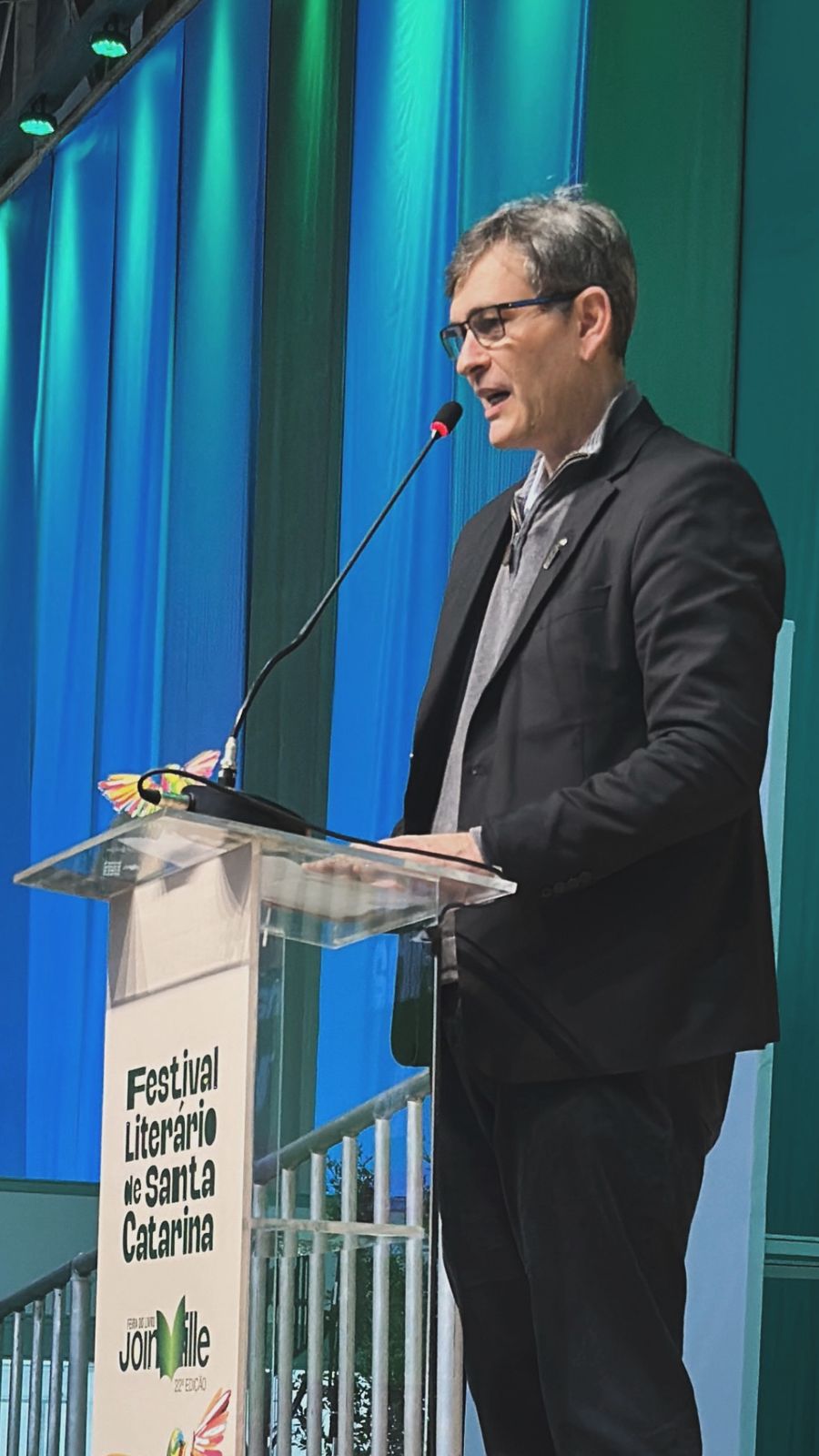 Prof. Silvio Iung é homenageado como patrono do Festival Literário de Santa Catarina