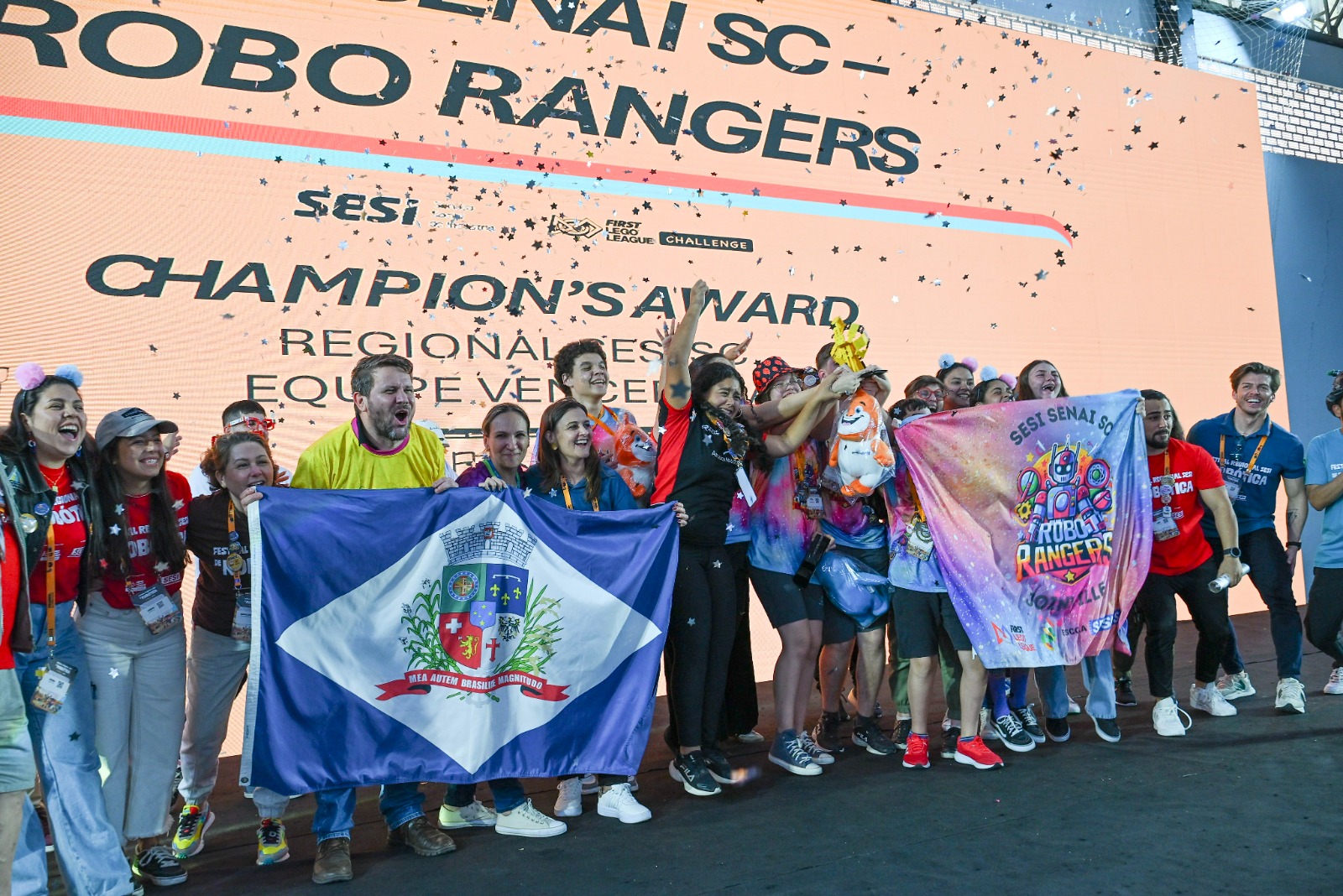 Equipe de robótica da Escola SESI Moinho embarca em junho para representar o Brasil em torneio internacional nos Estados Unidos