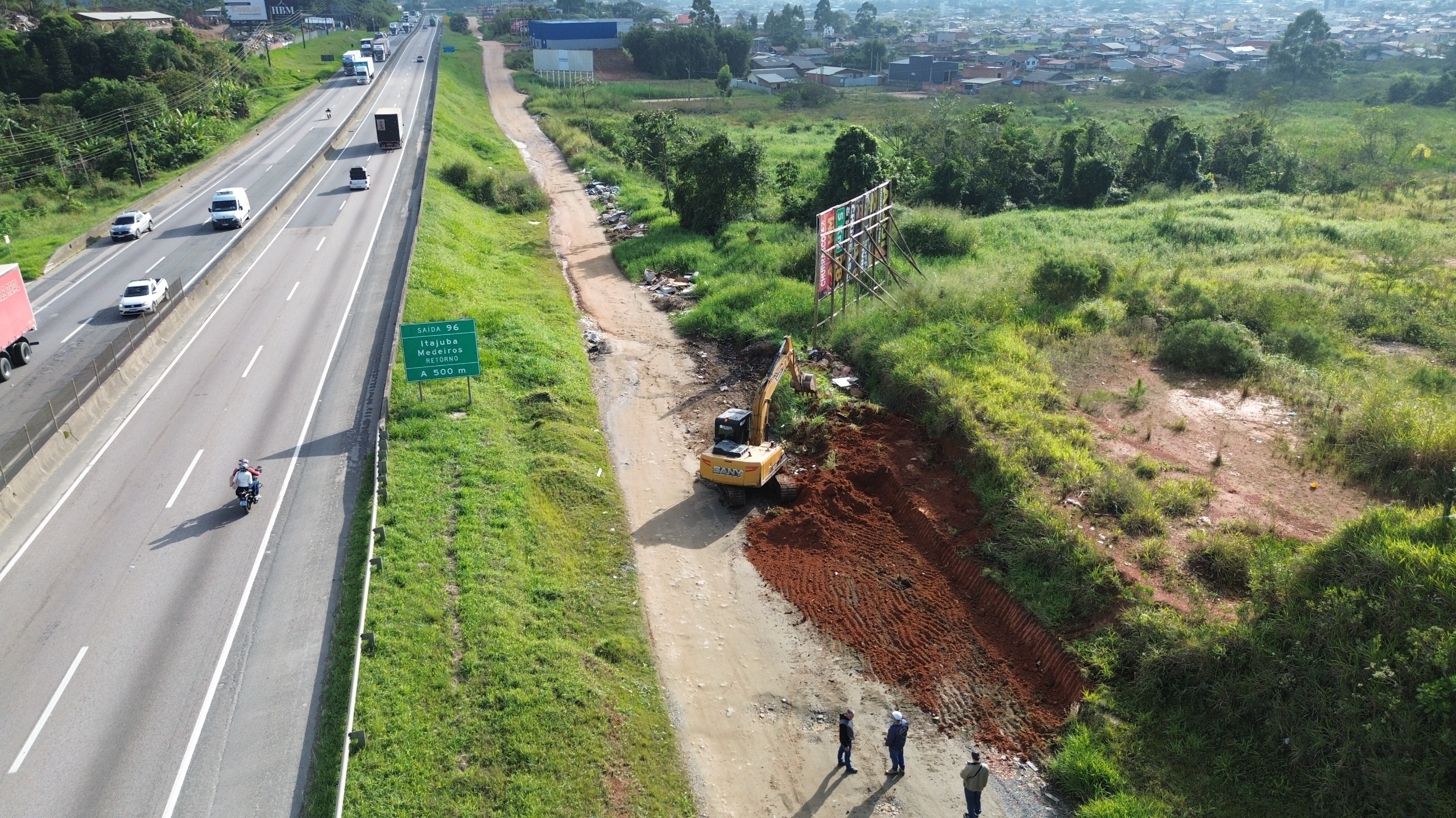 Secretaria de Obras realiza mutirão de limpeza neste sábado (29/08) em Balneário Piçarras