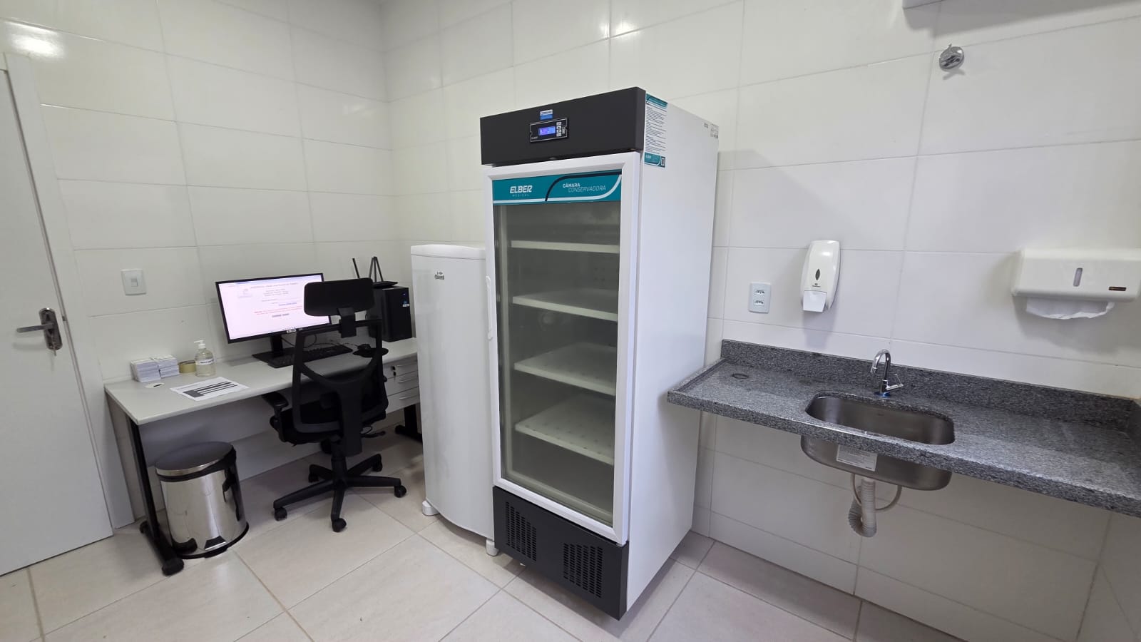 Sala de Vacina da UBS Areia Branca é aberta em Barra Velha