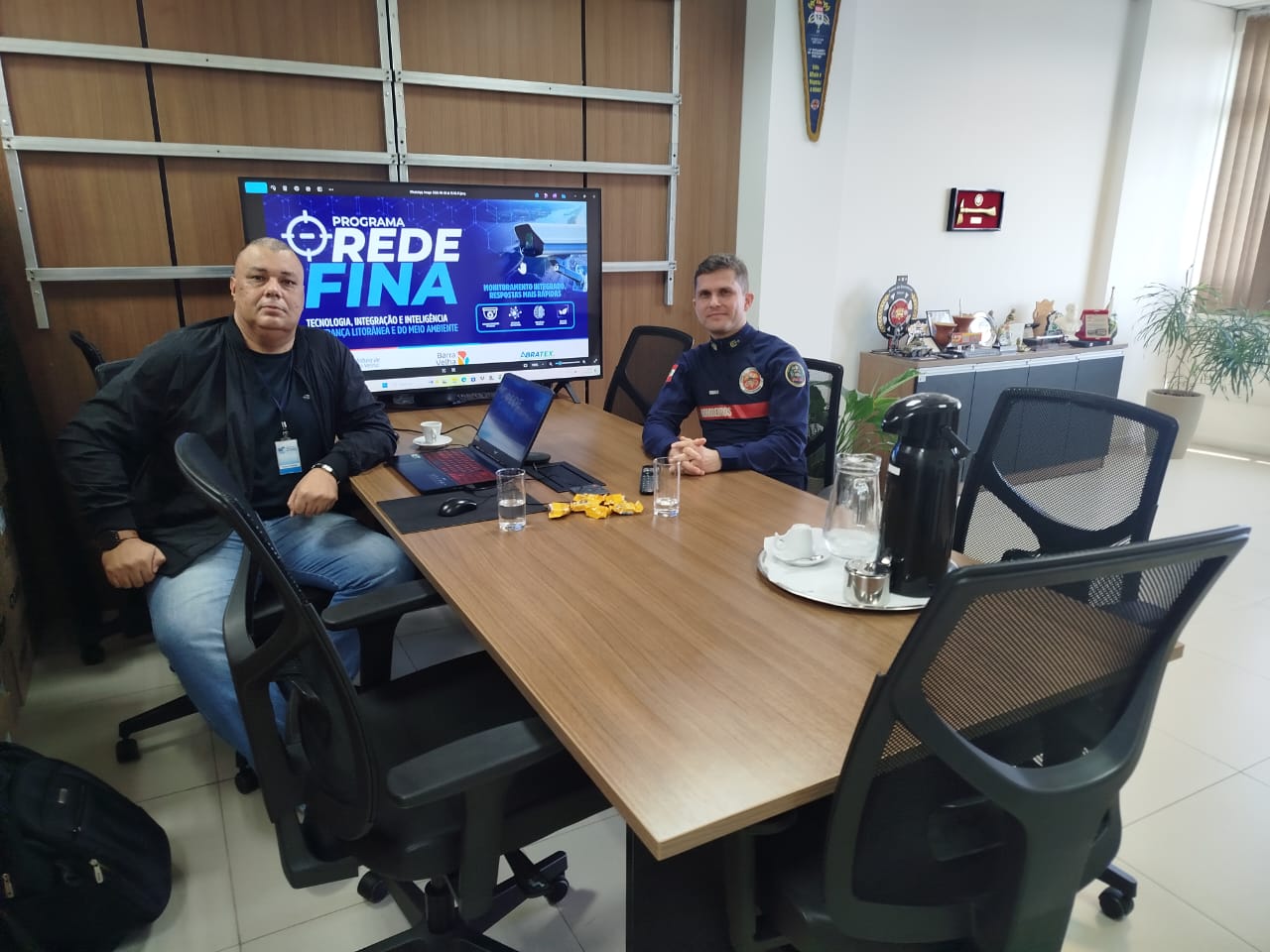 A convite do Chefe do Estado-Maior Geral do CBMSC, a Diretoria do Centro de Controle Regional de Tecnologia e Inovação da Prefeitura de Barra Velha participou de uma audiência técnico-institucional