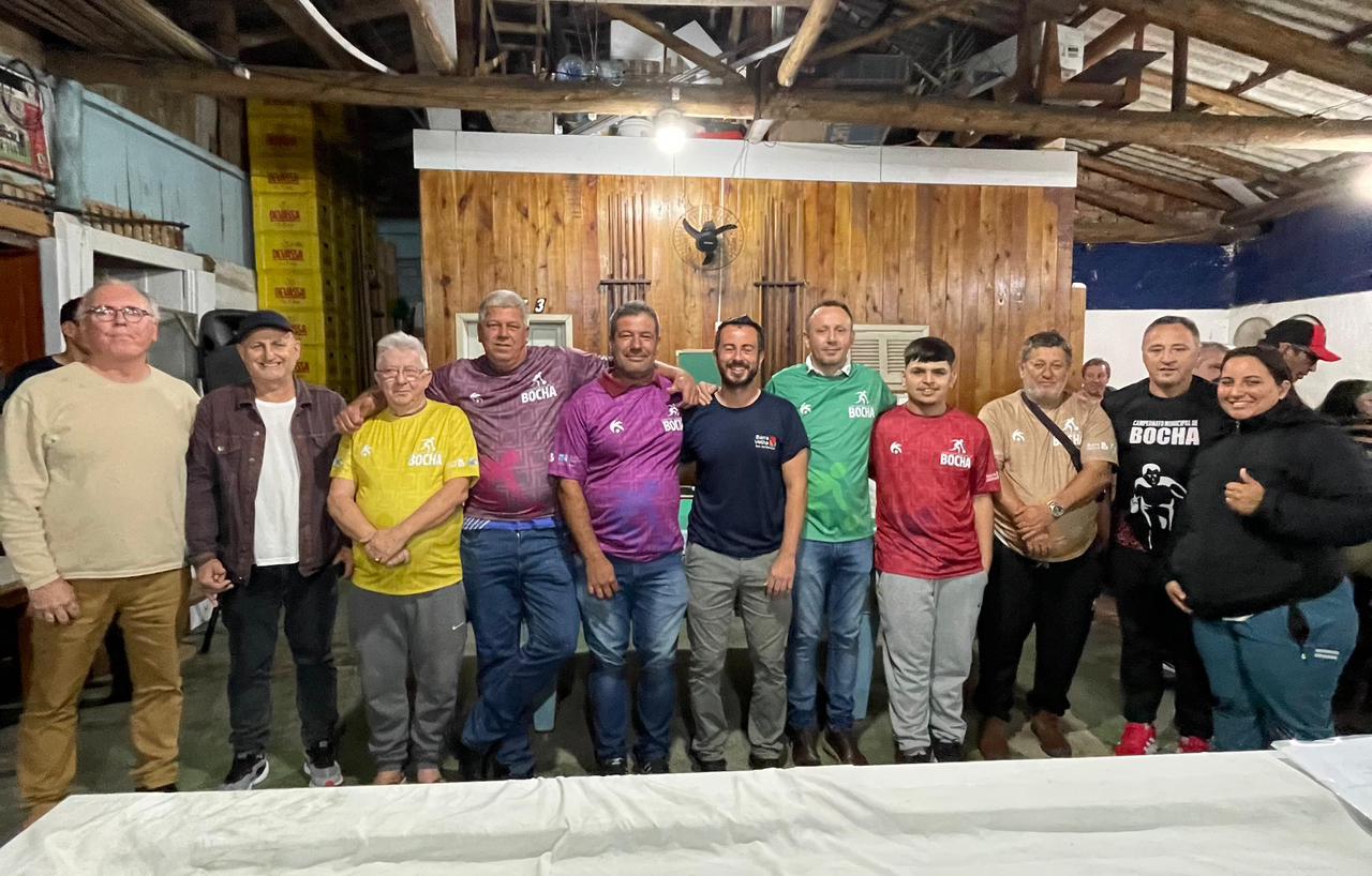12º Campeonato Municipal de Bocha reúne oito equipes em Barra Velha