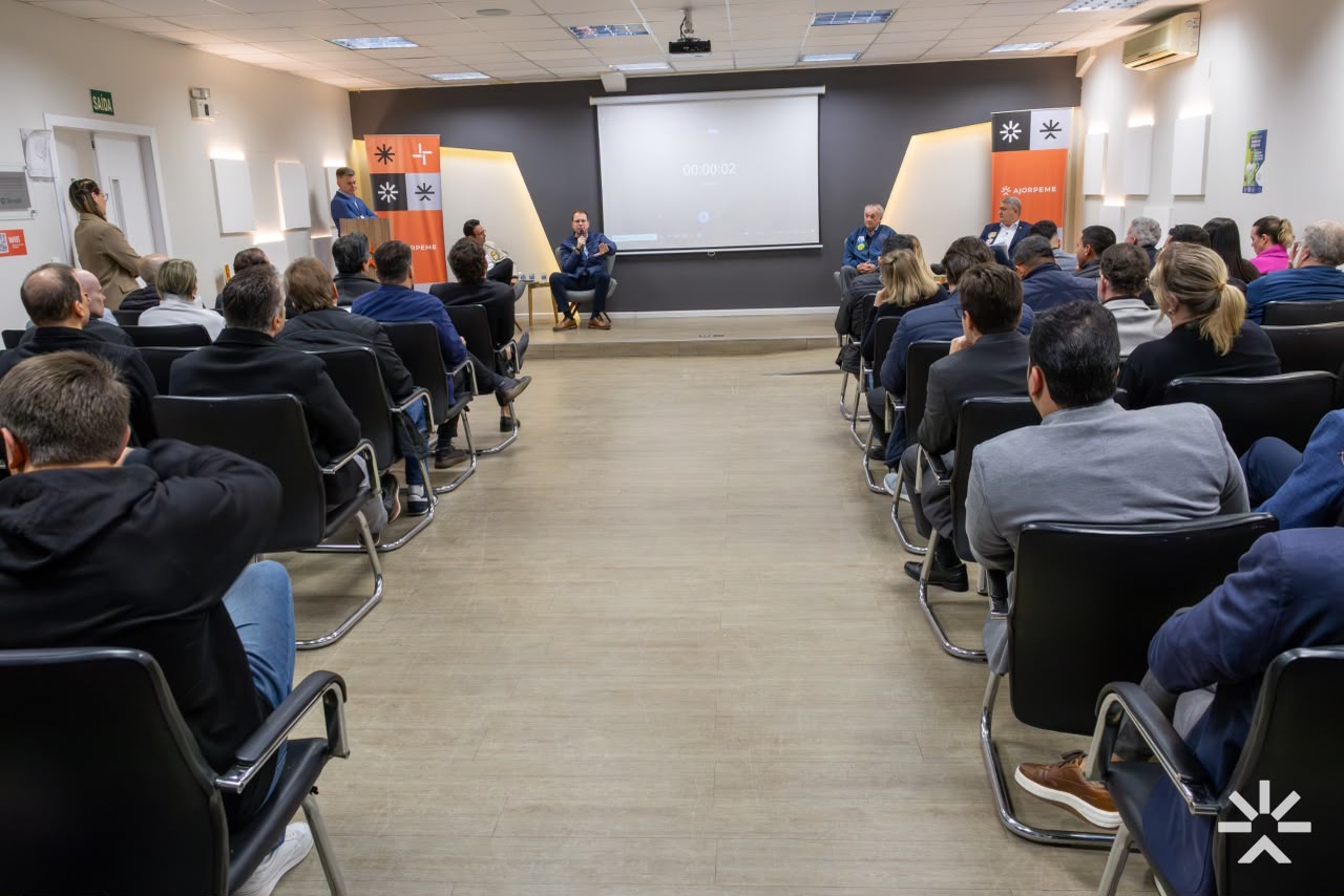 Conselho das Entidades reúne candidatos ao Senado em painel sobre demandas de Joinville e região