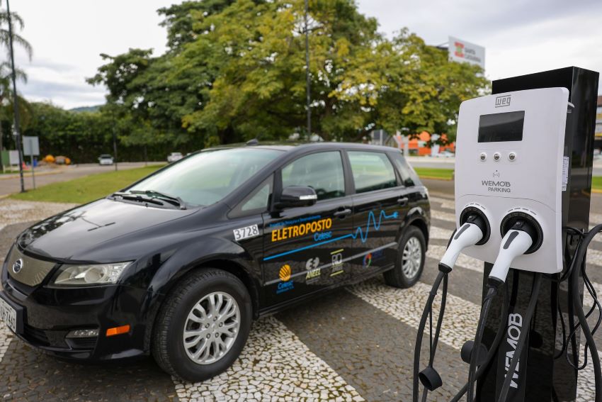 São Francisco do Sul entra no Corredor Elétrico com novo eletroposto público