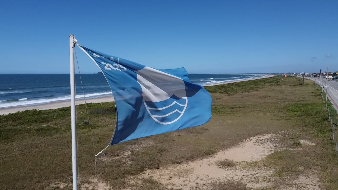 São Francisco do Sul confirma sétima Bandeira Azul e consolida liderança nacional no programa