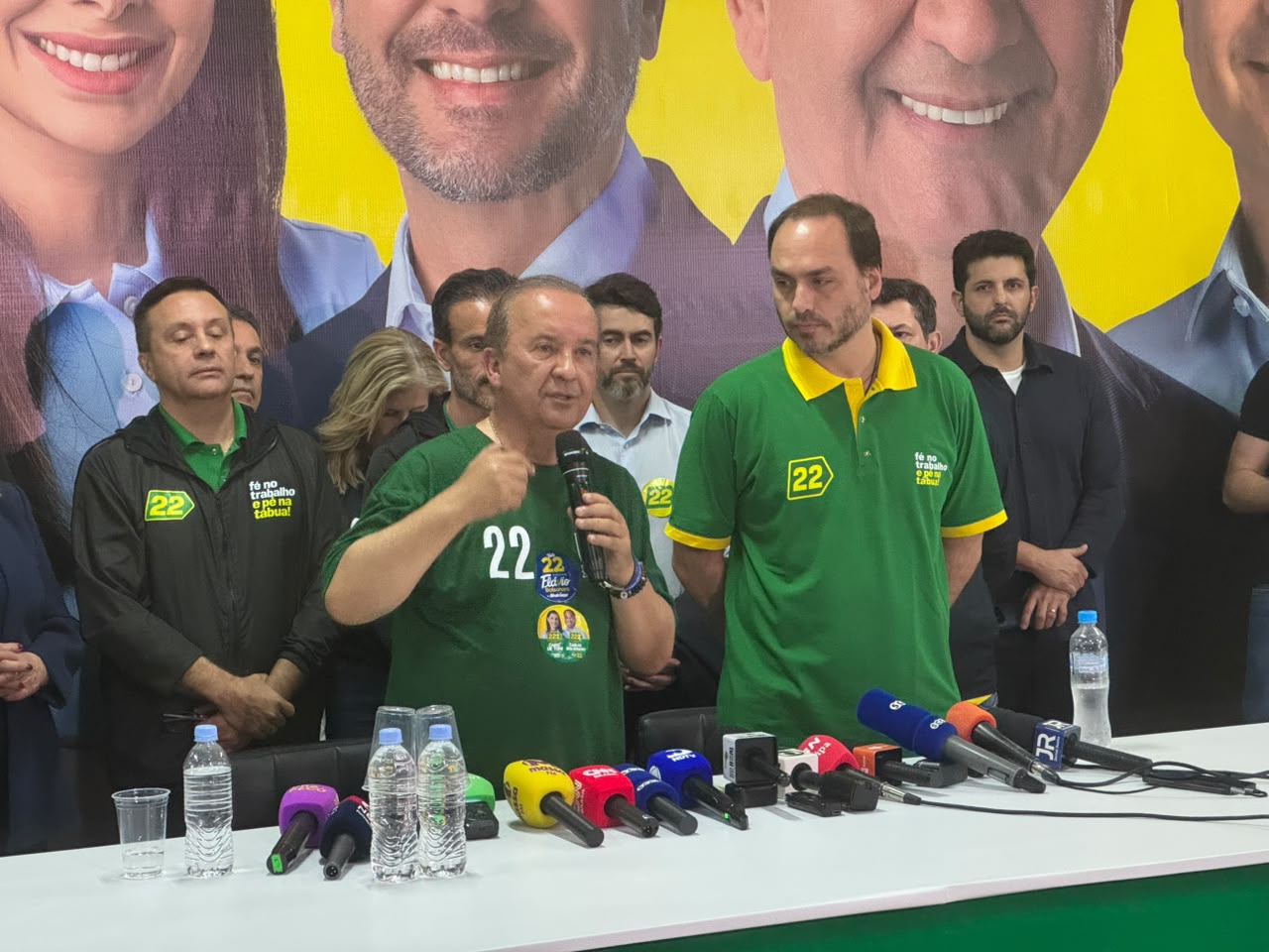 ‘Campanha é época de colheita e ela foi boa’: Jorginho Mello agradece reeleição e destaca votos obtidos no Senado com Carol de Toni e Carlos Bolsonaro