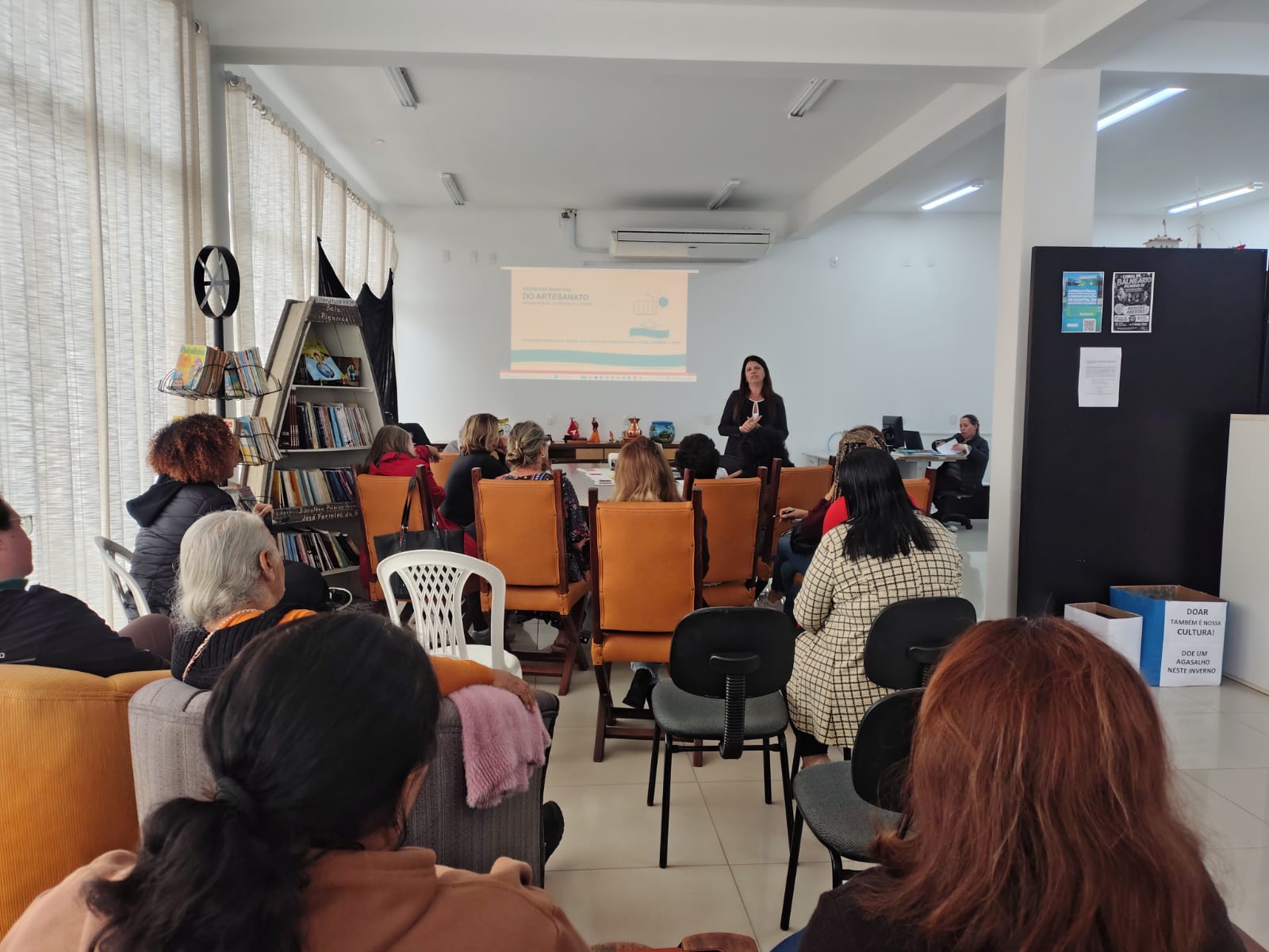 Fundação Cultural promove reuniões de apoio ao cadastramento e recadastramento de artesãos em Balneário Piçarras